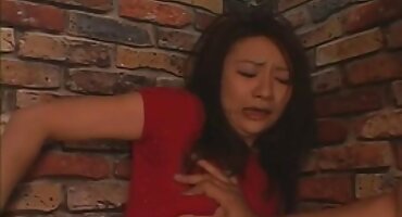 phim sex massage Đẹp da trắng brunette quay trên một vòi nước đen dài của một người đàn phim sex gái đẹp ông da đen.